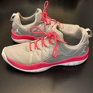 Girl’s Jordan Deca Fly